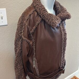 Joujou. Vegan woman’s‎ coat size large new